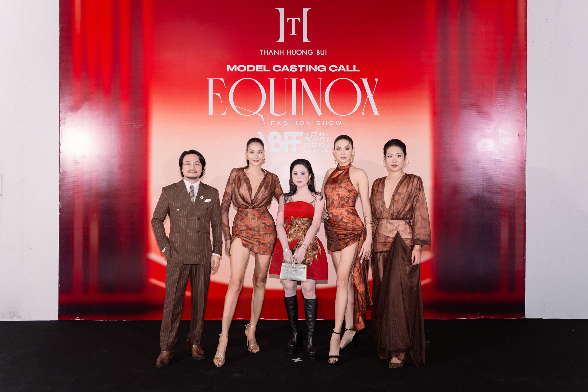 Võ Hoàng Yến, Hoàng Thuỳ cùng Thanh Hương Bùi tuyển chọn người mẫu cho BST EQUINOX - ảnh 1