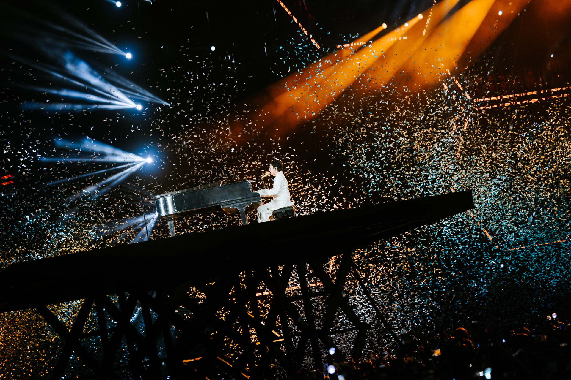 Mãn nhãn với bữa tiệc âm nhạc của SOOBIN - ảnh 2