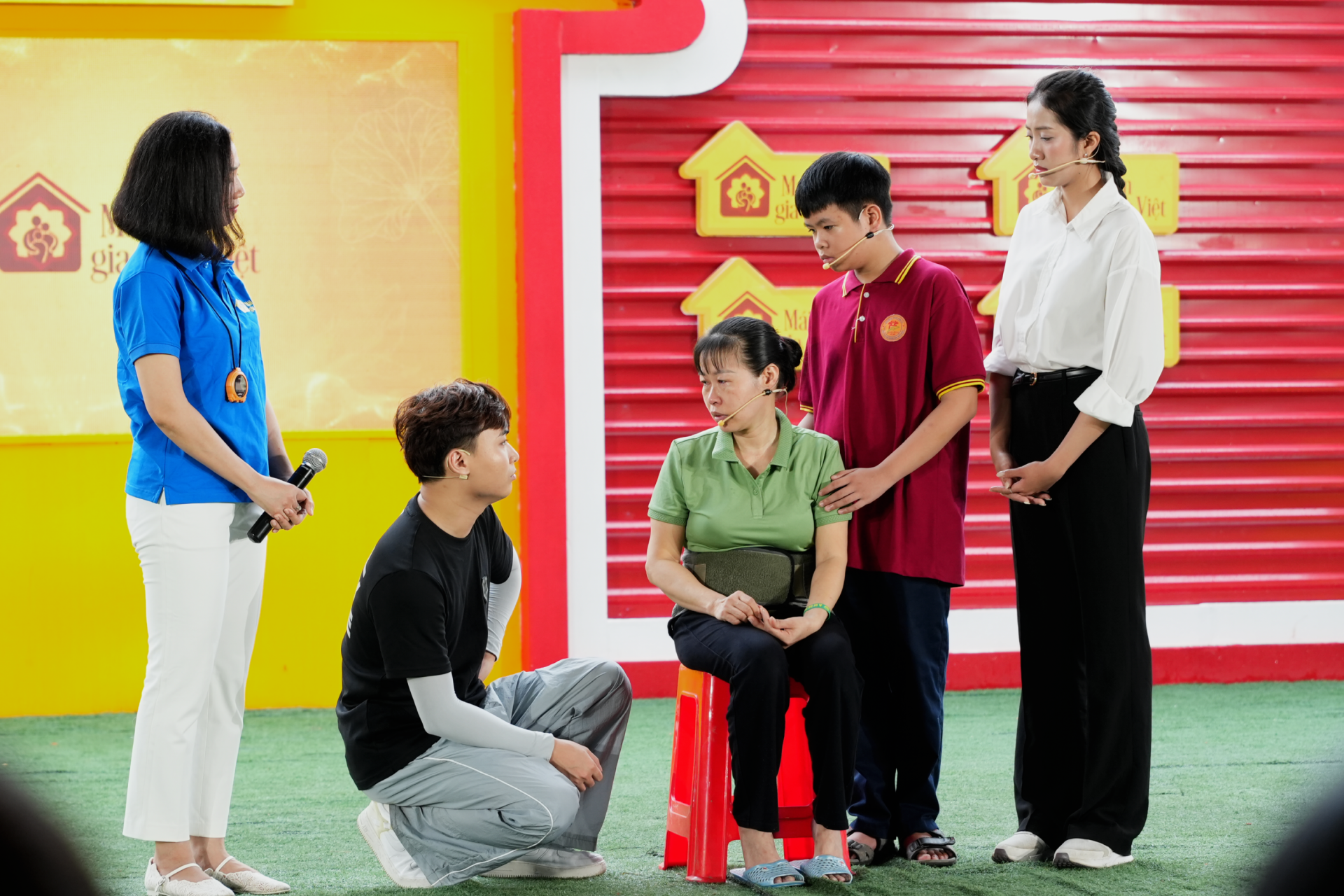 Hoa hậu Trúc Linh xót xa trước cảnh người phụ nữ gù lưng làm giúp việc kiếm 3 triệu mỗi tháng để nuôi gia đình - ảnh 2