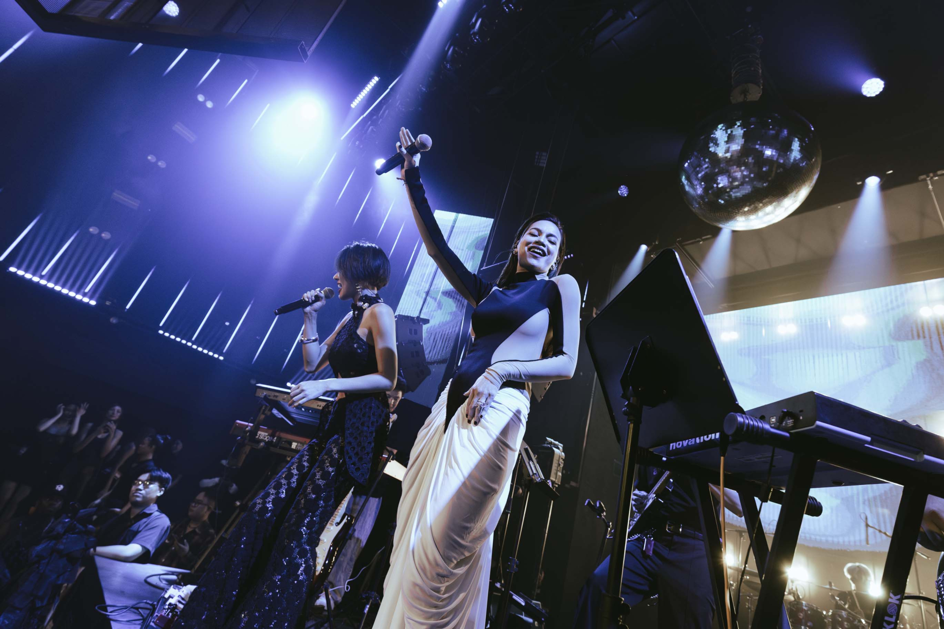 Hồ Ngọc Hà bắt tay Gigi Hương Giang “làm mới” ca khúc “Cơ đơn trên Sofa” - ảnh 3