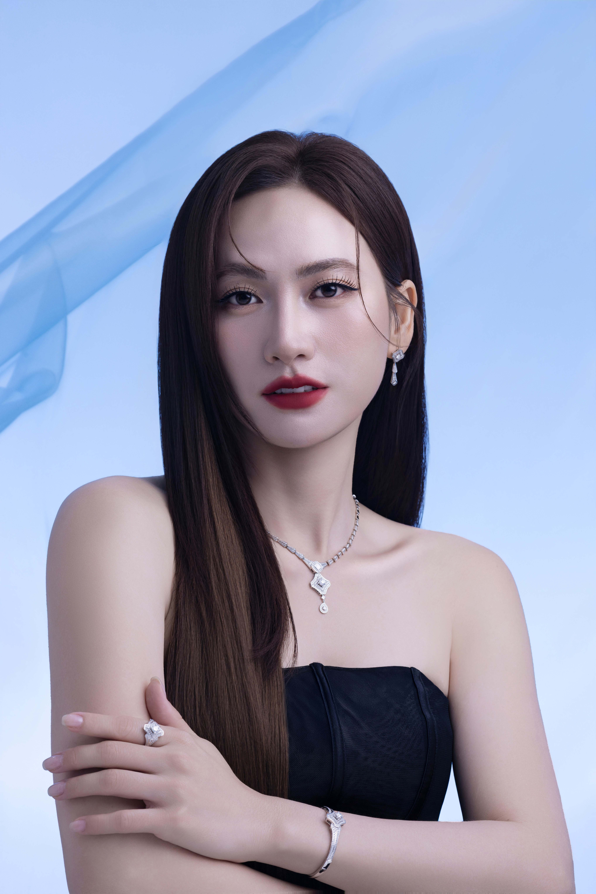 Sắc chín muồi của Phương Anh Đào và một năm 2025 nhiều kỳ vọng - ảnh 1