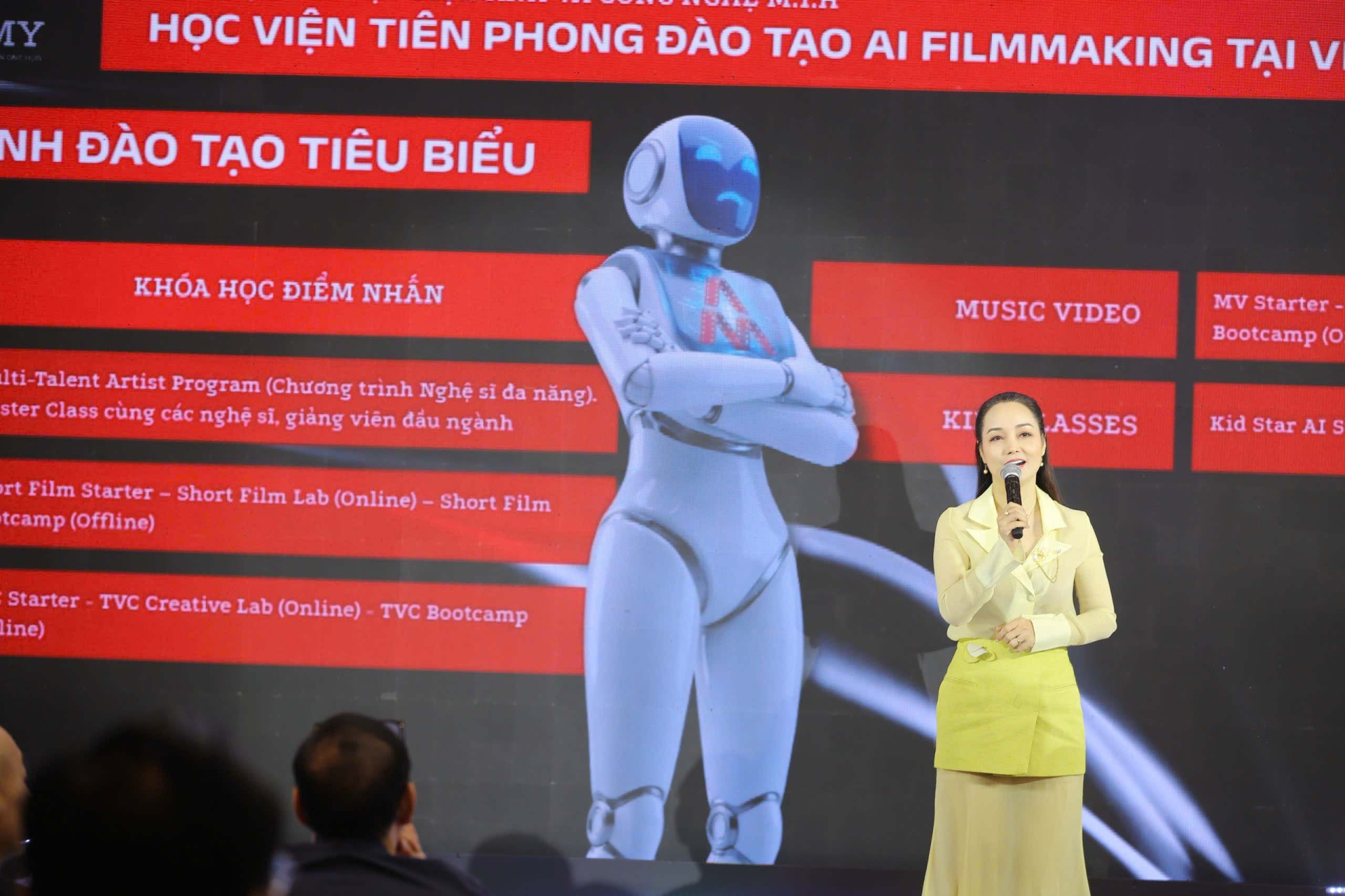 Nguyễn Quang Dũng, Victor Vũ và Võ Thanh Hòa nói về AI và tương lại điện ảnh Việt - ảnh 3