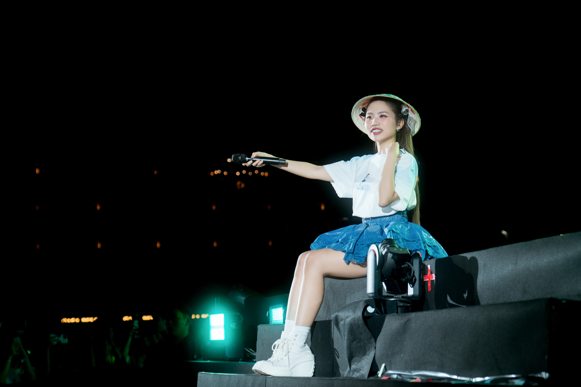 Phương Mỹ Chi cùng Khả Lâu tái hiện Túy Âm tại  fan meeting - ảnh 2