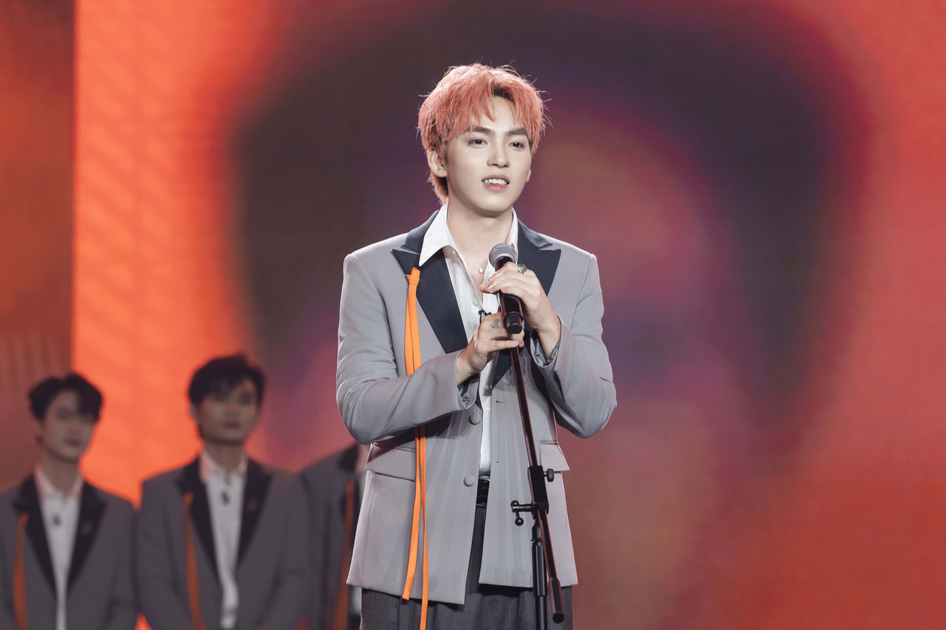 Thành viên nhóm UPRIZE - Nghệ sĩ Long Hoàng