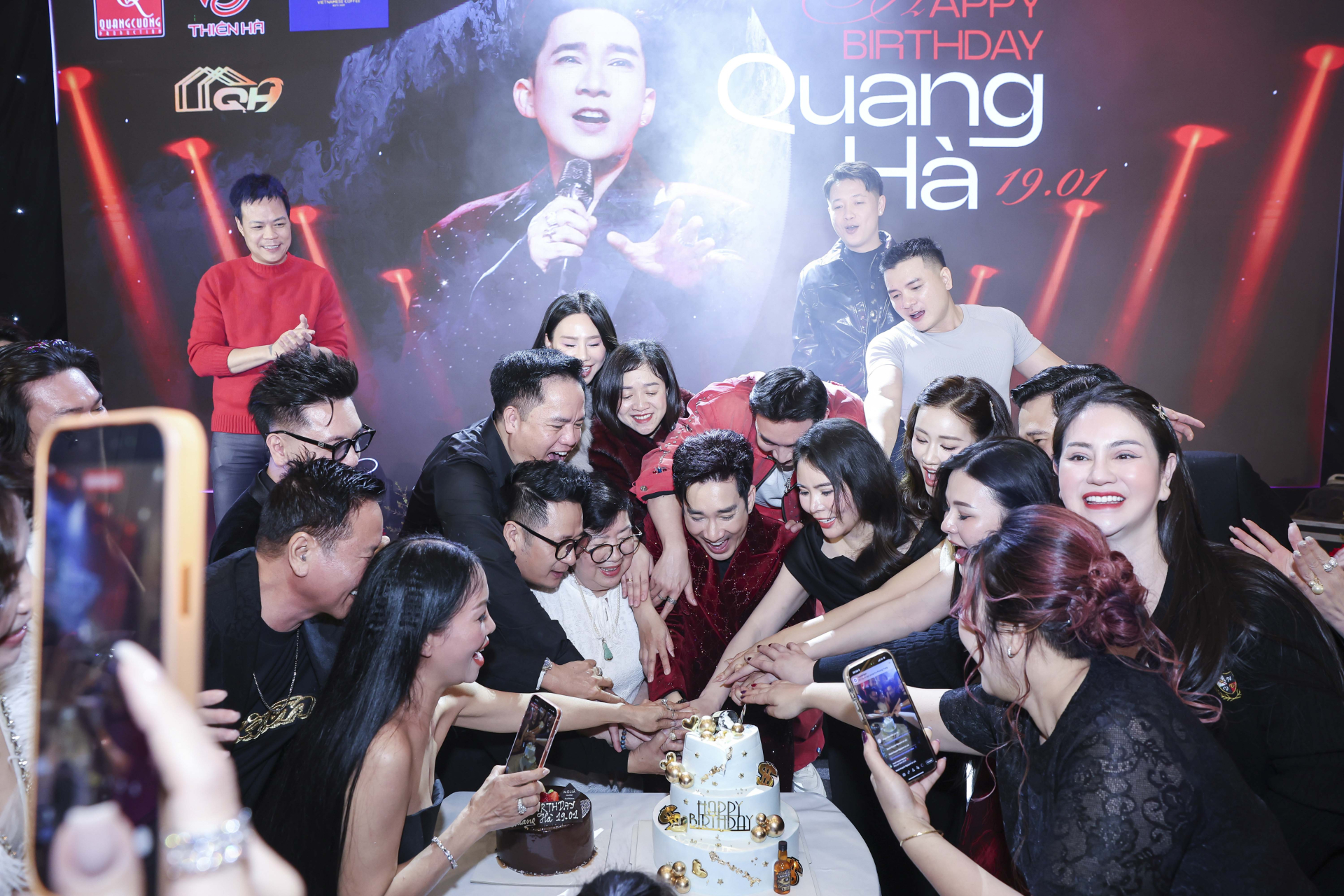 Đón sinh nhật tuổi 45, Quang Hà chỉ mong bình an để đối diện với những thách thức - ảnh 2