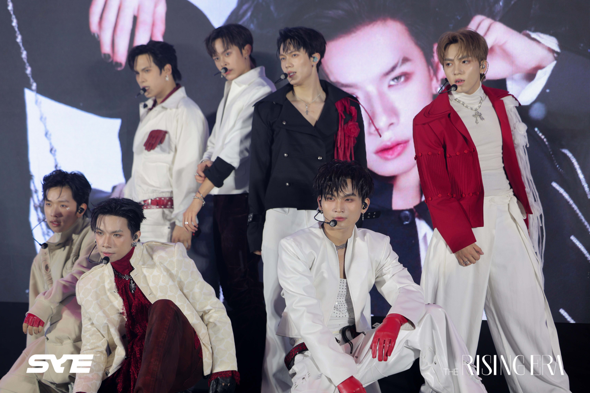 Sân khấu đầu tiên của UPRIZE sau debut, 7 thành viên khiến sân khấu bùng nổ với trình hát live và vũ đạo