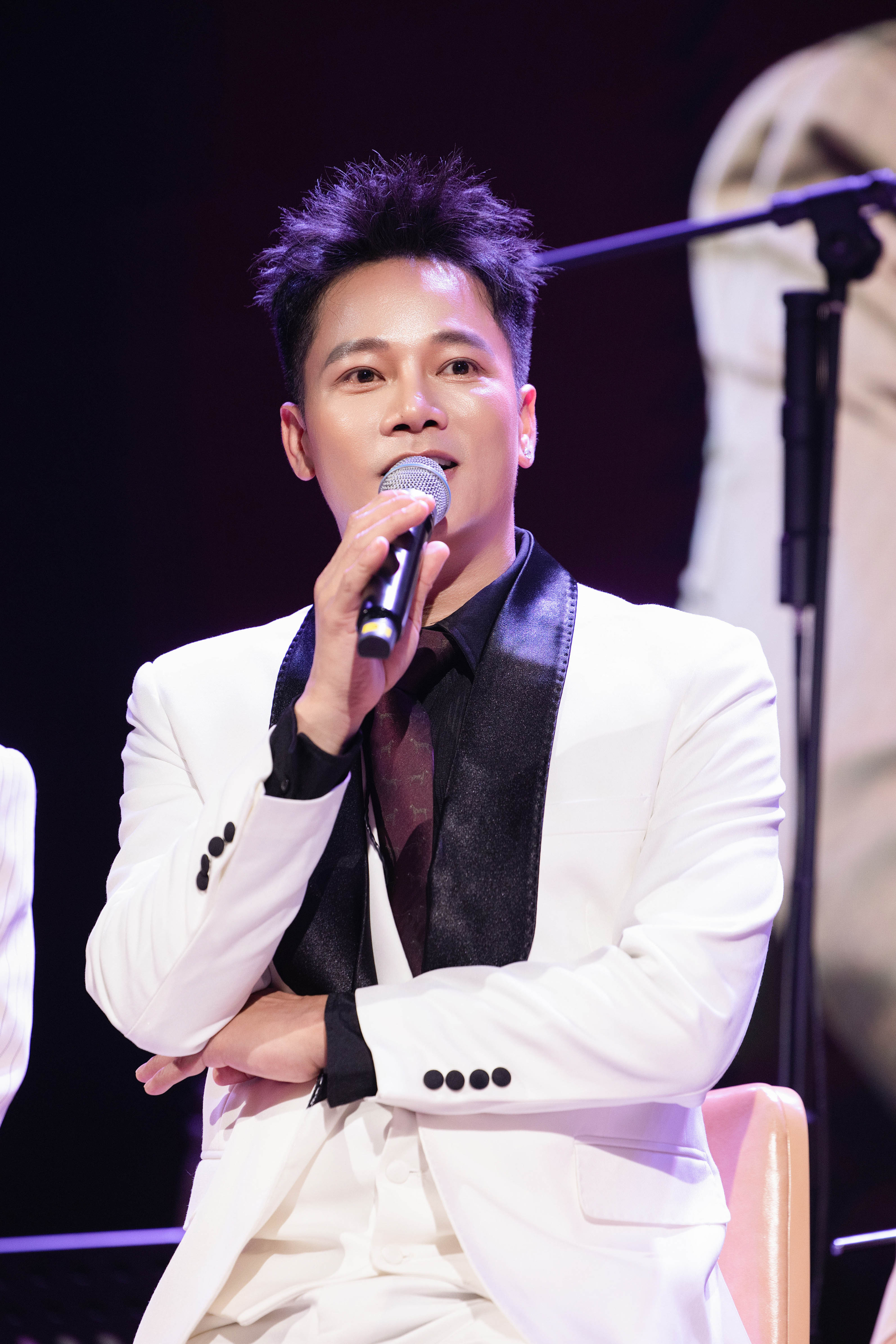 Anh Quân Idol và sự trở lại sau bản hit 100 triệu view: 'Tôi từng buồn vì khán giả chỉ biết nhạc, không biết mặt' - ảnh 1