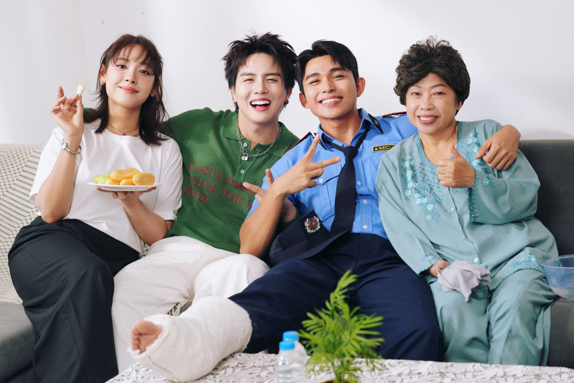 Duy Khánh rủ rê Jun Phạm, BB Trần, Thiên Minh tham gia phim Tết - ảnh 4