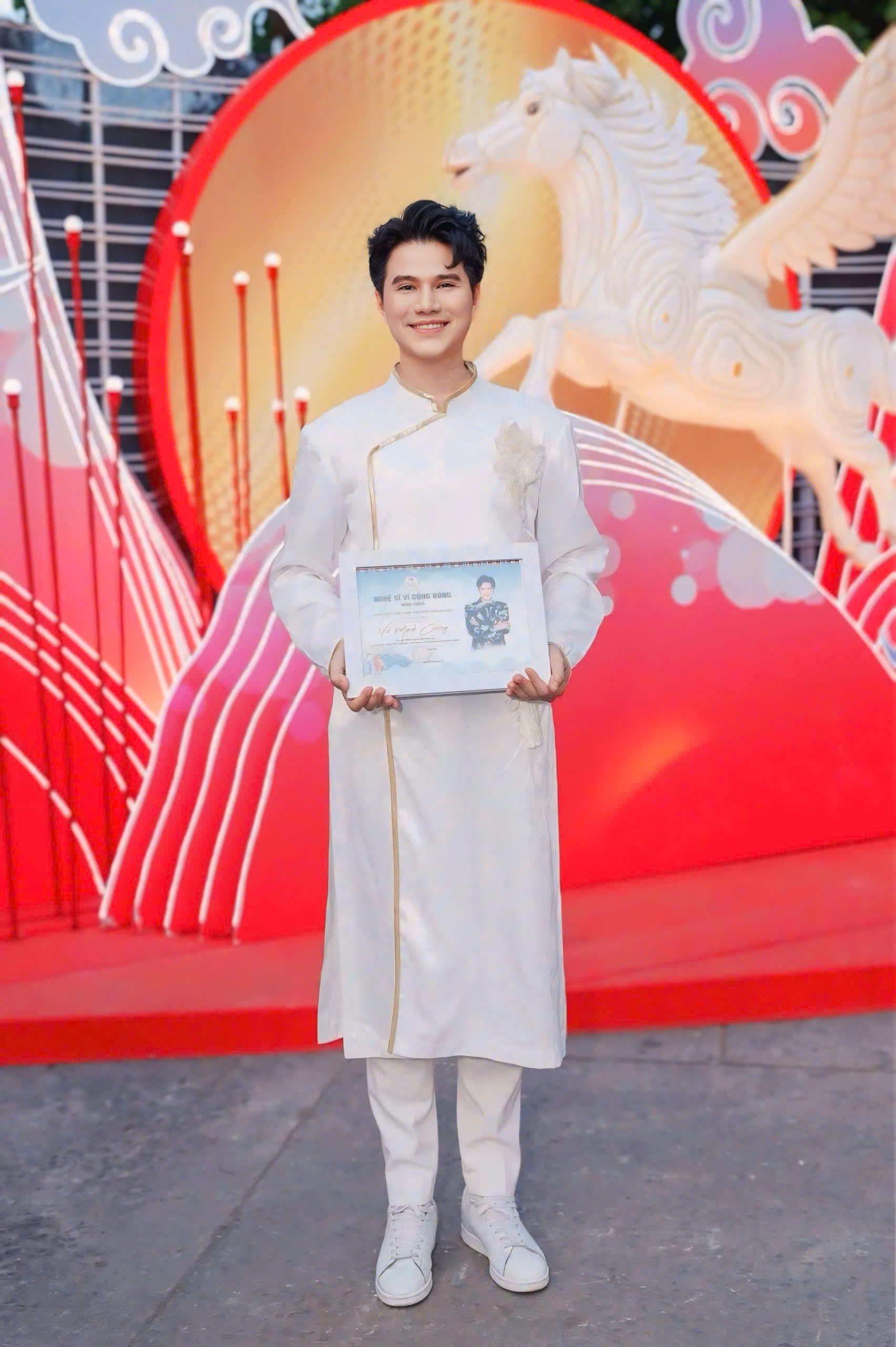 Vũ Mạnh Cường: Đón giao thừa lúc 3 giờ sáng và một năm sống trọn hai chữ “trách nhiệm” - ảnh 1