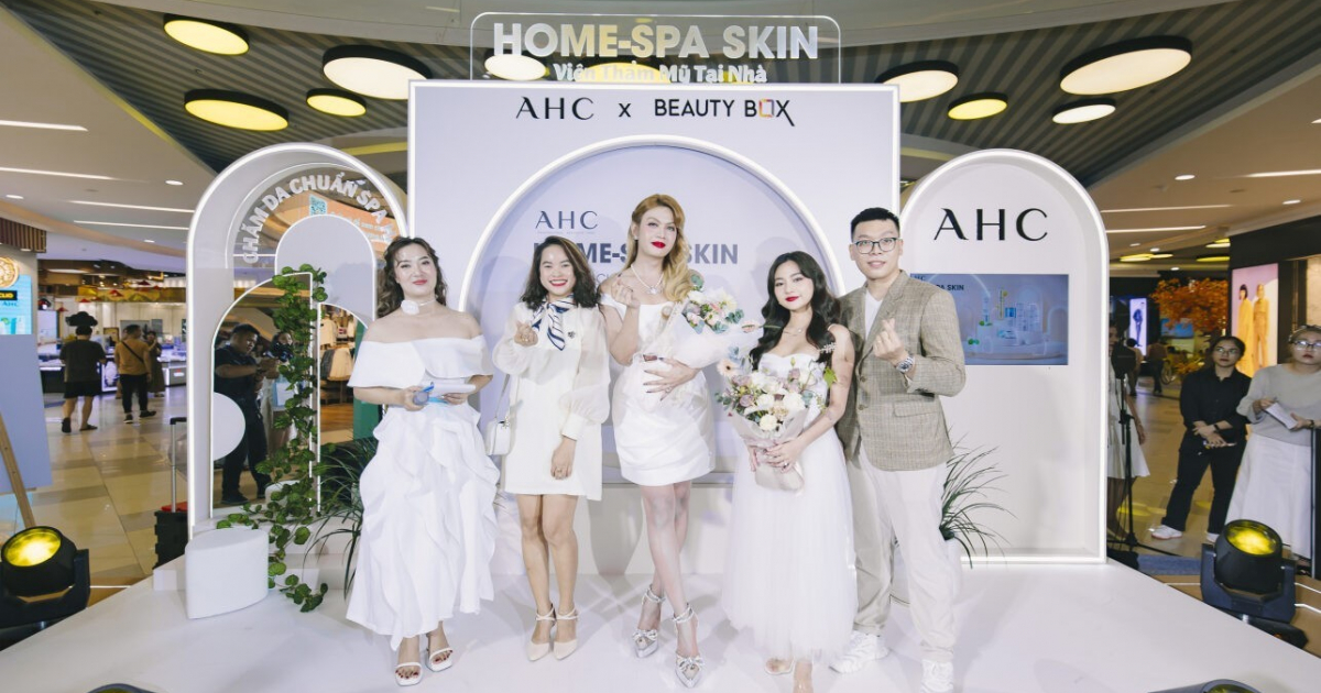 kham-pha-chu-trinh-cham-da-chuan-spa-han-cung-ahc-va-beauty-box-viet-nam