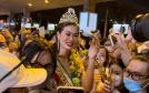 Sân bay Tân Sơn Nhất “thất thủ”trước sự chào đón của fan Việt dành cho Thiên Ân