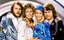 Huyền thoại ABBA trở lại, đưa nhạc Retro lên trend TikTok Việt Nam với gần 400 triệu view