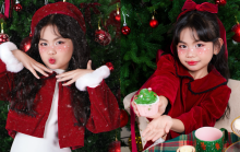 Người mẫu nhí Trúc Hà ​​xuất hiện với hình ảnh chững chạc trong bộ ảnh Noel 2025