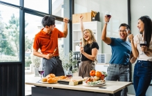 Tuyệt chiêu sạc đầy năng lượng, khai tiệc tân niên rạng rỡ cho hội công sở sau Tết