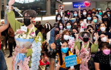 Quang Hùng MasterD được fan Thái chào đón nồng nhiệt khiến netizen Việt 'nở mũi' tự hào