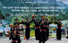 Bản Liền rộn ràng trong ngày hội trồng cây 'Gia đình Haha- Vì một Việt Nam hạnh phúc'