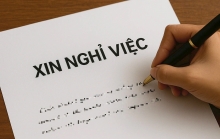 Cô gái 21 tuổi nhắn tin xin nghỉ việc gây bão mạng: Lịch sự hay… làm quá?