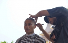 Diễn viên ‘Mưa đỏ’ tiết lộ lý do cạo trọc đầu, học tiếng Lào