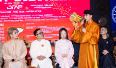 Nổi da gà với NSND Thanh Hoa, Trúc Nhân, Phương Mỹ Chi khi hát nhạc DTAP