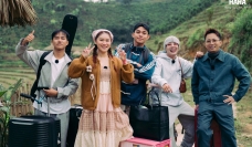 Gia Đình HaHa tập 16: Út Khánh “lộ chiêu” dùng “font bạc” để được khen, Anh Ba Nam căng thẳng ra mặt