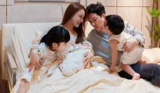 Nhã Phương sinh con thứ ba, Trường Giang khóc vì không ở bên vợ lúc sinh nở