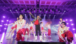BamBam “thả thính” hát tặng fans Việt ca khúc Có hẹn với thanh xuân ở concert tại TP.HCM