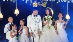 Nam ca sĩ Vbiz sau hơn 1 thập kỷ quyết định tổ chức đám cưới với vợ kém 8 tuổi, 5 người con chiếm spotlight