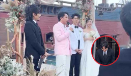 Kiều Minh Tuấn làm MC trong đám cưới Tú - Nhi, tạo hình khiến fan 'xỉu ngang' vì quá...ông chú