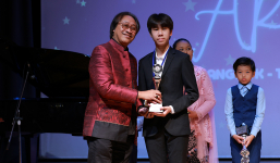 Oscar Vũ xuất sắc giành huy chương vàng, bạc piano tại Thái Lan