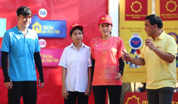 Tuấn Tú và Thanh Hương góp sức mang về 115 triệu đồng cho các em nhỏ mồ côi