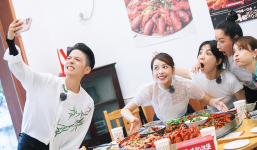 Sau Đạp Gió 2023, Chi Pu tiếp tục quảng bá văn hoá Việt Nam trong show ẩm thực Trung Quốc