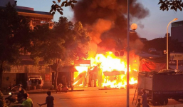 Cháy lớn trong căn nhà tại Hà Nội, gia đình 4 người chỉ 1 người sống sót
