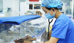 Kỳ tích của sản khoa Việt Nam, cứu sống bé trai sinh non chỉ nặng 460g sau 40 tuần chăm sóc đặc biệt