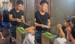 Nam ca sĩ Du Thiên đến thắp hương, hỗ trợ 20 triệu đồng cho nạn nhân vụ cháy chung cư mini ở Hà Nội