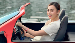Vừa mang thai đôi, diễn viên Phương Oanh quảng cáo xe chưa đăng kiểm, vi phạm các quy định?