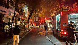 Cháy nhà ở phố cổ Hà Nội, 4 người trong một gia đình không qua khỏi
