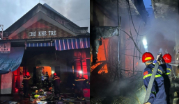 Huế: Chợ Khe Tre cháy lớn khiến 335 gian hàng bị thiêu rụi, nhiều tiểu thương đứng khóc trong bất lực