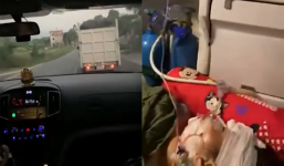 Phẫn nộ đoạn clip xe cấp cứu chở bệnh nhân nguy kịch bị xe tải tạt đầu, nhất quyết không nhường đường