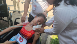 Vận động viên nữ Việt Nam đổ gục ở SEA Games 32 sau phần thi chạy marathon vì nắng nóng gần 40 độ