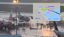 Hàng trăm chuyến bay bị hủy hoặc delay gần 10 tiếng do bão số 1