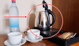 Những món đồ nên hạn chế đụng vào trong khách sạn, nhiều vi khuẩn hơn cả nhà vệ sinh: Top 1 là bình đun nước