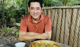 Đang nấu ăn 'triệu view', Huỳnh Anh Tuấn bị nhắc nhở 'đừng cười nữa' nhưng đáp trả 1 câu cực thấm