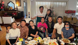 Nghệ sĩ tụ họp làm mâm cúng cố ca sĩ Vân Quang Long tại nhà riêng ở Mỹ sau 9 tháng ngày mất