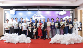 Phim Việt mới ra rạp “tốn nước mắt” khán giả vì cười nhiều mà khóc cũng không ít, dàn cast “vừa lạ vừa quen”