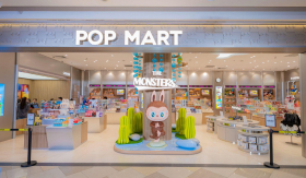 POP MART khai trương cửa hàng mới tại Vạn Hạnh Mall: Gen Z hào hứng xếp hàng săn đồ art toy