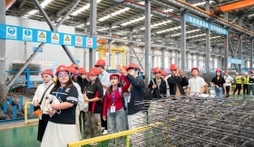 Đi học mà như “check-in” bản đồ thế giới: Gen Z đang hội nhập theo cách rất riêng