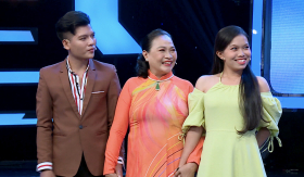 Nàng dâu “tranh thủ” khoe chồng đẹp trai trên sóng truyền hình