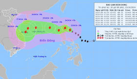Bão Trà Mi mạnh lên cấp 10, giật cấp 12: Sắp vào biển Đông, liên tục đổi hướng