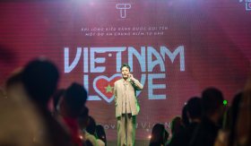Dàn cast 'Gia đình Haha' kết hợp cùng dự án Viet Nam Love trồng cây xanh tại tp.HCM