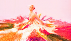 Á quân Vietnam’s Next Top Model 2025 đầy ma mị trong BST mới của NTK Bùi Hoàng Ân